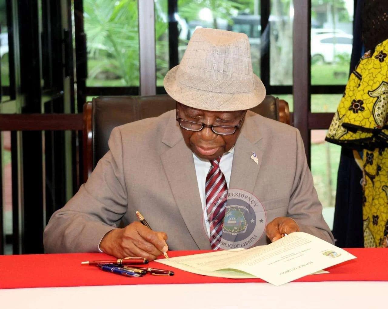 President Joseph Nyuma Boakai, Sr. Submits Landmark War and Economic Crimes and the National Anti-Corruption Bills to the Legislature.